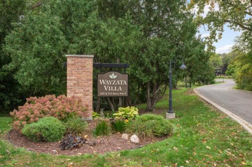 205 Barry Avenue S, 305, Wayzata, MN 55391