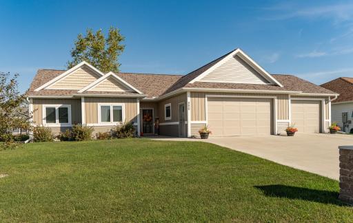 250 7th Avenue SE, Plainview, MN 55964