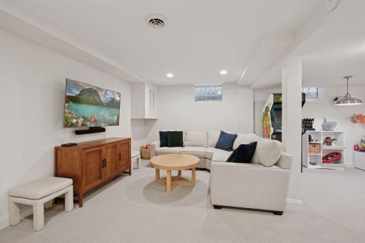 5625 Beard Avenue S, Edina, MN 55410