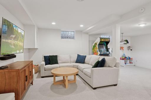 5625 Beard Avenue S, Edina, MN 55410