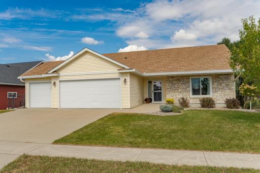 2599 Stacy Street SE, Rochester, MN 55904