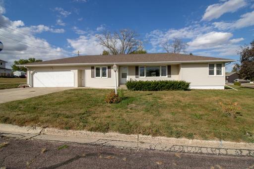 204 1st Street, Welcome, MN 56181