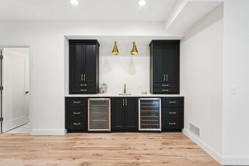 10009 Frederick Place, Eden Prairie, MN 55347