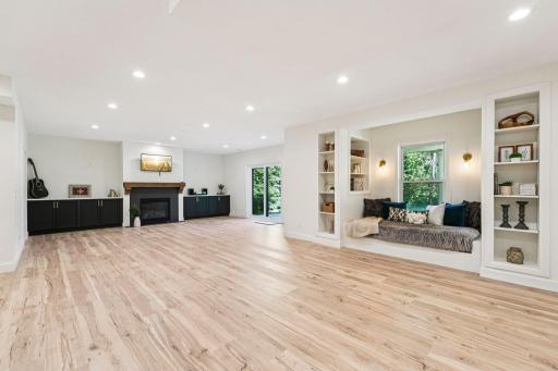 10009 Frederick Place, Eden Prairie, MN 55347
