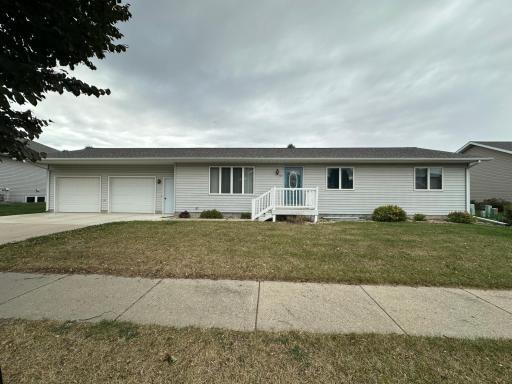 305 E Veterans Drive, Luverne, MN 56156
