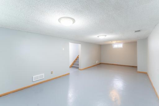 6632 Vincent Avenue S, Minneapolis, MN 55423