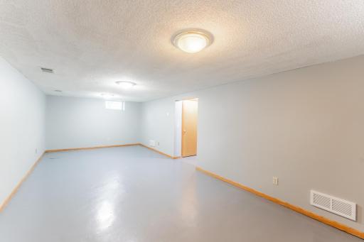 6632 Vincent Avenue S, Minneapolis, MN 55423
