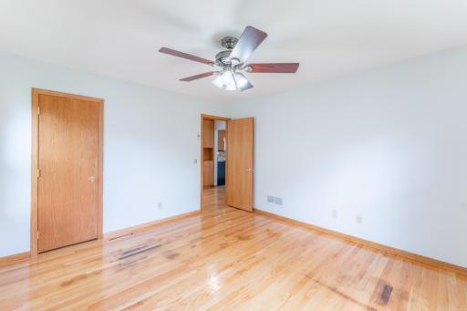 6632 Vincent Avenue S, Minneapolis, MN 55423