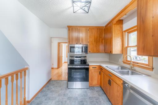 6632 Vincent Avenue S, Minneapolis, MN 55423