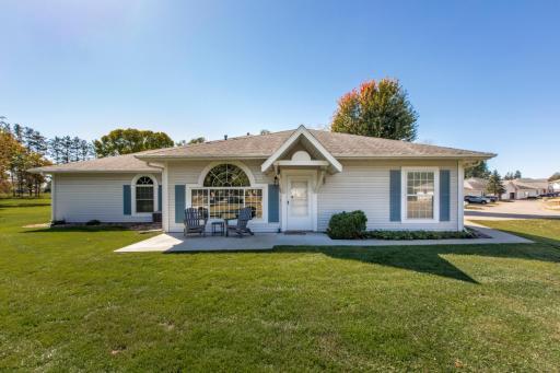 1900 Cabernet Lane NW, Rochester, MN 55901