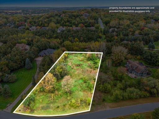 504 E Cove Road, Hudson, WI 54016