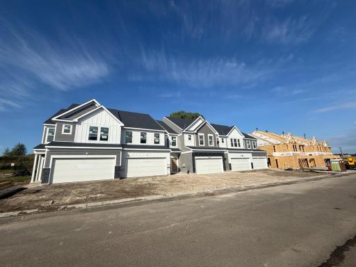 Photo for 14983 Avondale View, Rosemount, MN 55068 - listing #6801586 Gorgeous building, siding near completed.