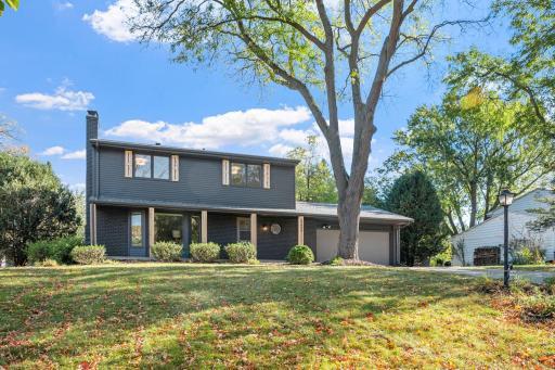 3-web-or-mls-17034 Clear Spring Terrace-3.jpg