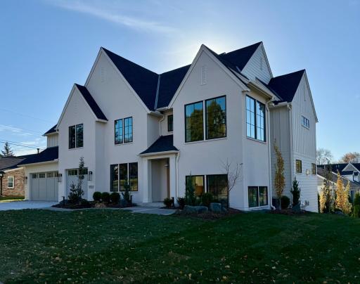 5523 Park Place, Minneapolis, MN 55424