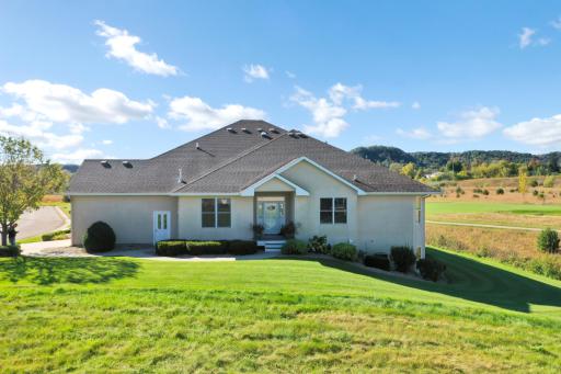 715 Hazelnut Way, Lake City, MN 55041