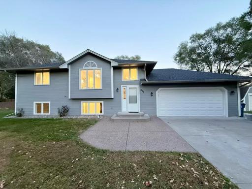829 Watson Avenue NW, Elk River, MN 55330