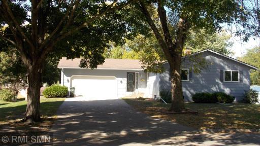 702 Southview Court SW, Hutchinson, MN 55350