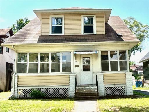 934 Central Avenue W, Saint Paul, MN 55104