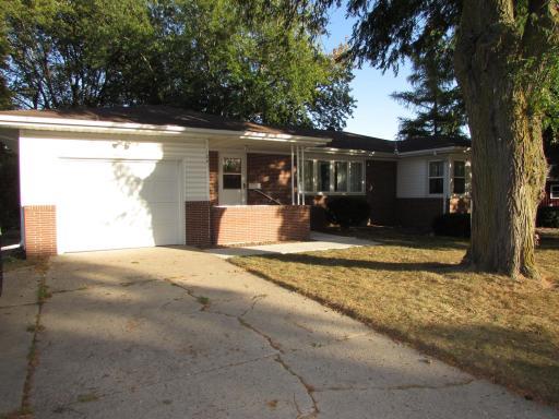 1001 S Orient Street, Fairmont, MN 56031