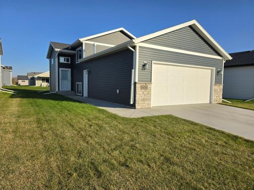 6636 Joseph Drive, Horace, ND 58047