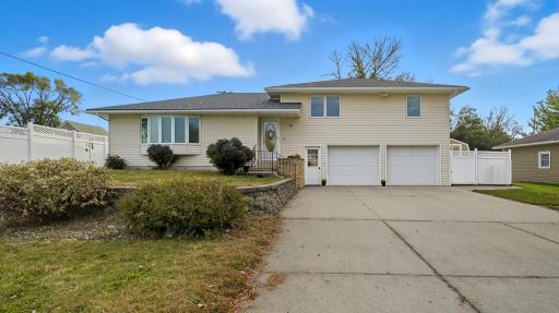 103 Calm Court, Mapleton, MN 56065