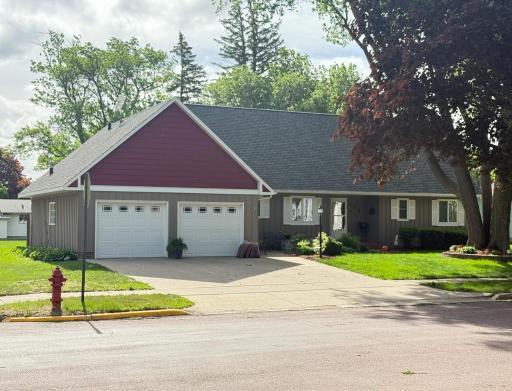 234 N 2nd Avenue E, Truman, MN 56088