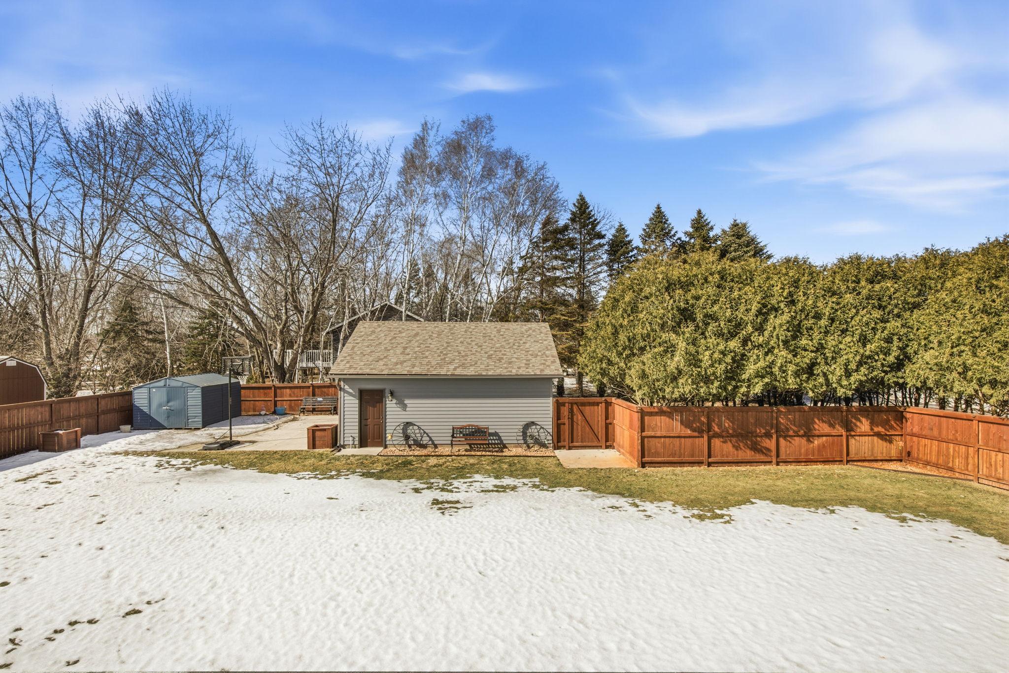 Detached 2-Car Garage