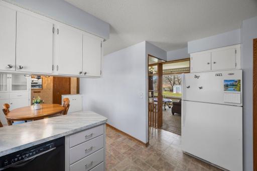 326 Larson Street SW, Hutchinson, MN 55350