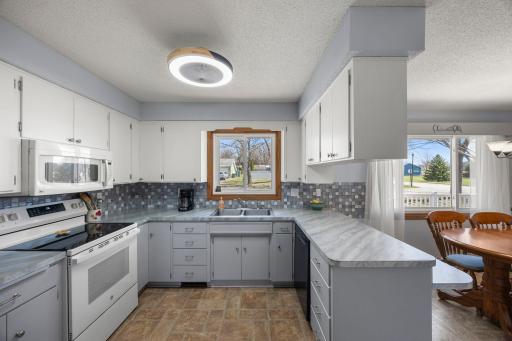 326 Larson Street SW, Hutchinson, MN 55350
