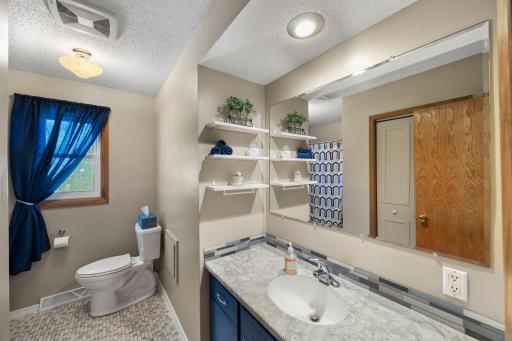 326 Larson Street SW, Hutchinson, MN 55350