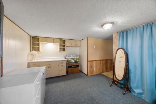 326 Larson Street SW, Hutchinson, MN 55350