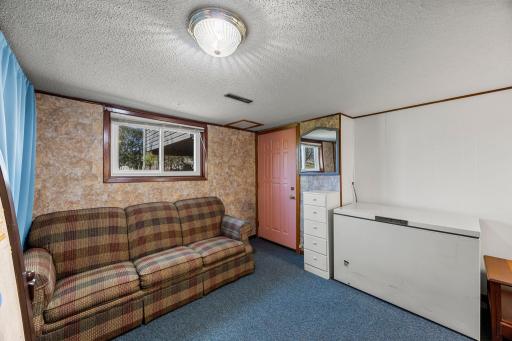 326 Larson Street SW, Hutchinson, MN 55350