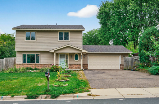 4864 Flag Avenue N, Minneapolis, MN 55428