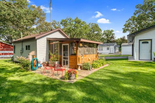 Detached bunk house with screened in porch!