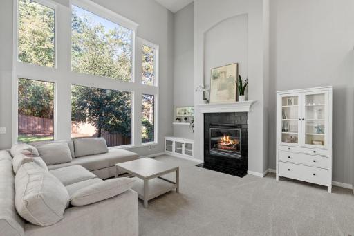 2295 Gervais Hills Drive, Saint Paul, MN 55117