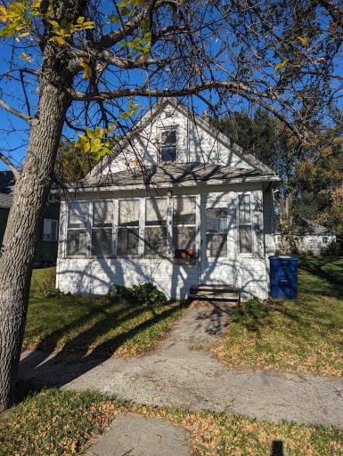 Photo for 212 2nd Avenue, Enderlin, ND 58027 - listing #6802035 212 2nd Avenue, Enderlin, ND 58027