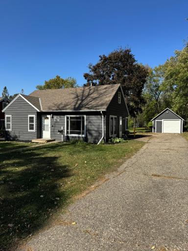 545 4th Avenue SW, Hutchinson, MN 55350