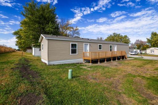 378 Hillcrest Circle, Clarks Grove, MN 56016