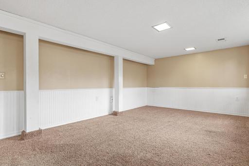 13817 Thomas Avenue S, Burnsville, MN 55337