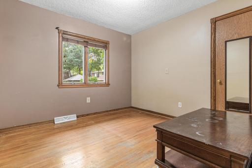 13817 Thomas Avenue S, Burnsville, MN 55337