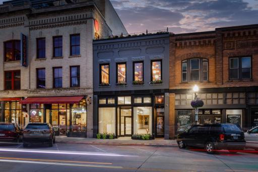214 M Broadway N, Fargo, ND 58102