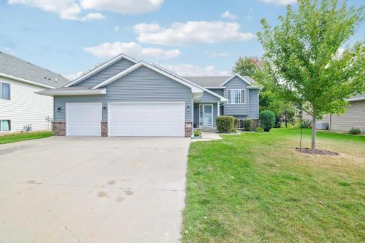 941 S Cedar Street, Belle Plaine, MN 56011