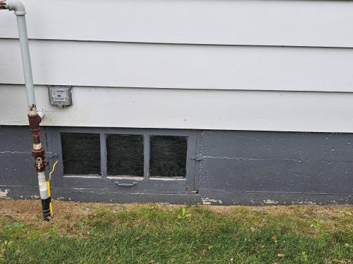 909 Bradford Avenue, Argyle, MN 56713