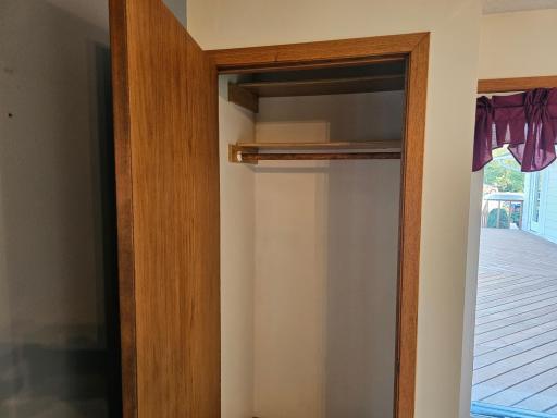 909 Bradford Avenue, Argyle, MN 56713