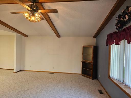 909 Bradford Avenue, Argyle, MN 56713