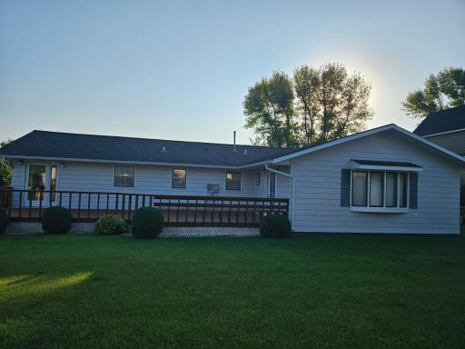 909 Bradford Avenue, Argyle, MN 56713