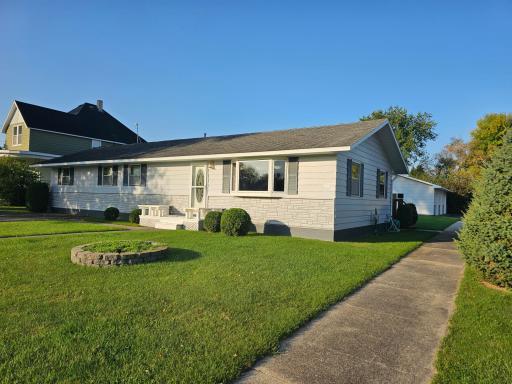 909 Bradford Avenue, Argyle, MN 56713