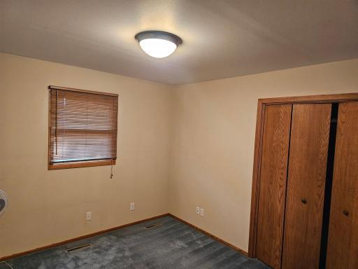 909 Bradford Avenue, Argyle, MN 56713