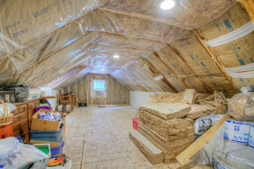 5645_Grant_Lorenz_Rd_Shorewood-21-original-Storage_1080.jpg