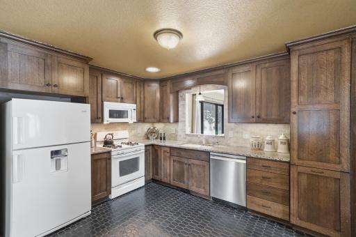 5645 Grant Lorenz Road, Excelsior, MN 55331